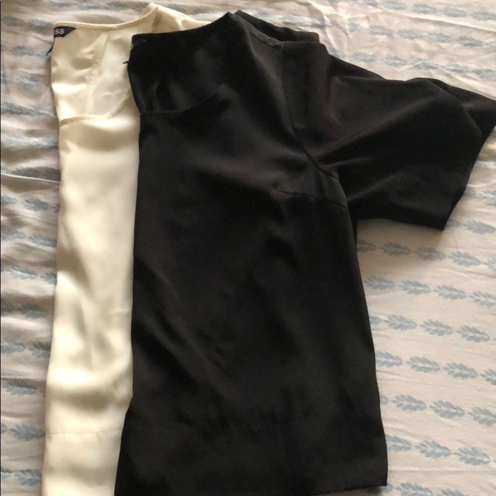 Mid sleeved shirts